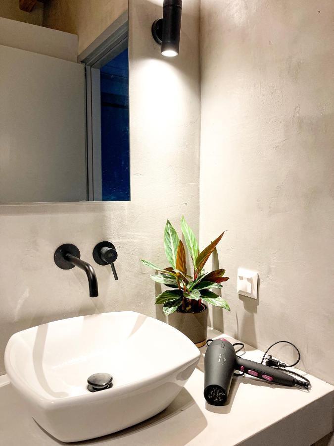 Modern Stone Villas With Swimming Pool Aliveri Luaran gambar