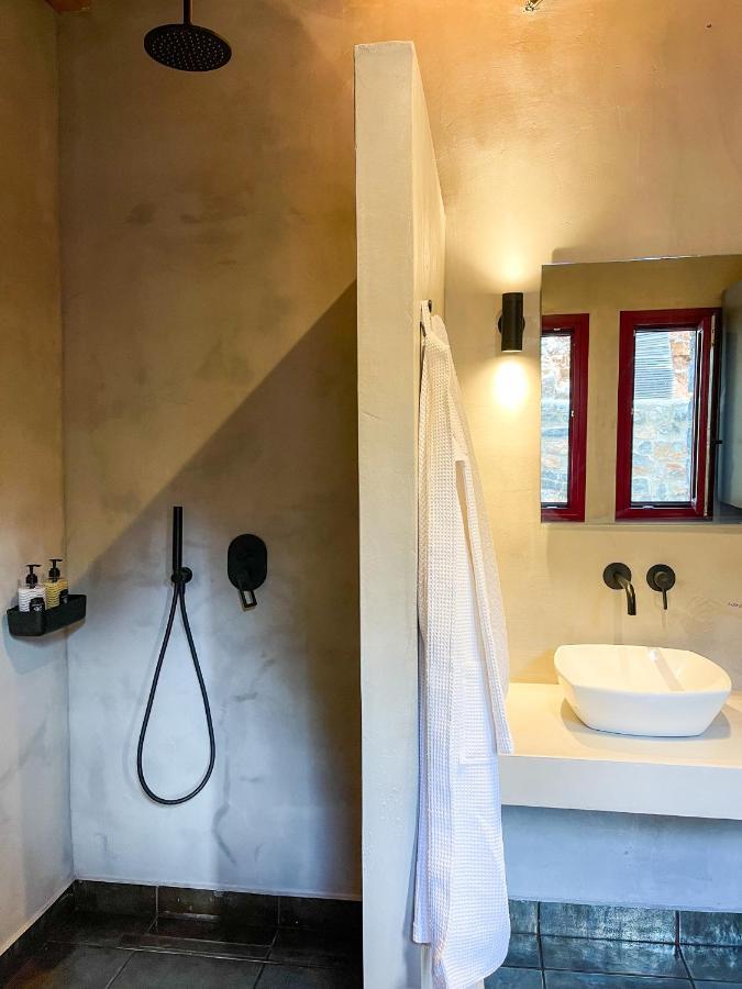 Modern Stone Villas With Swimming Pool Aliveri Luaran gambar